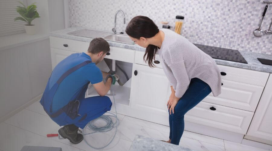 Local tankless water heater installation in Holstein, NE